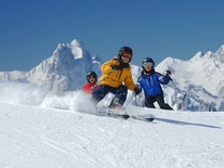 Ski- und Snowboardvergnügen im Sommer Saas-Fee