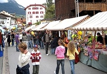 Traditioneller Savogniner Markt, Savognin, Graubünden - Schweiz.