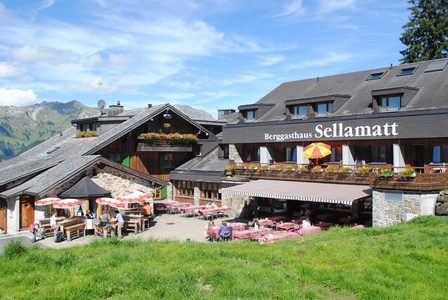 Sellamatt Gebäude