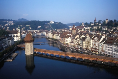 Luzern - Die Leuchtenstadt