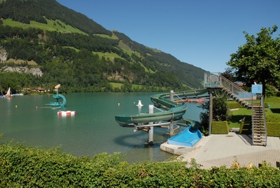 Strandbad im Lungerersee