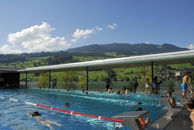 Sommervergnügen im Erlebnisbad Seefeld in Sarnen