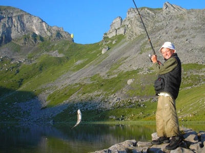 Fischen am Seefeldsee auf Älggialp