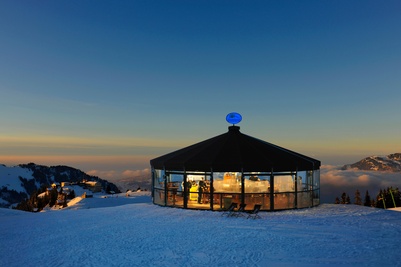 Après Ski und Fondueplausch in der Panoramaschneebar auf Klewenalp-Stockhütte