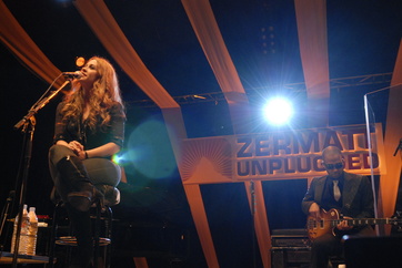 Alanis Morissette am Zermatt Unplugged 2008