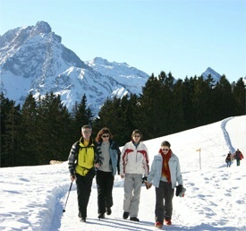 Snow-shoe tracking - Amden - Lake Zürich region