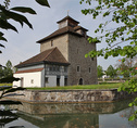 Castle tower - Pfäffikon - Lake Zürich trail