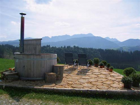 Hot Pot - Badespass im Holzfass