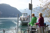 Eine Schifffahrt über den See macht den krönenden Abschluss vor dem Dessert
