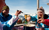 Plaisir de fondue sur la terasse du restaurant de montagne Horneggli, Schönried