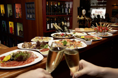 BOLERO Restaurant & Lounge 