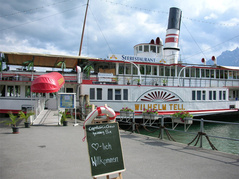 Captains Salon 