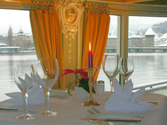 Captains Salon