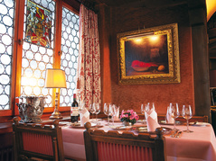 Old Swiss House 