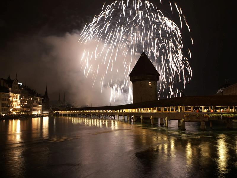 feuerwerk 1 august in luzern