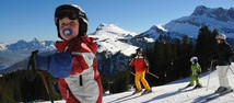 Skifahren mit der ganzen Familie im Skigebiet Klewenalp-Stockhütte