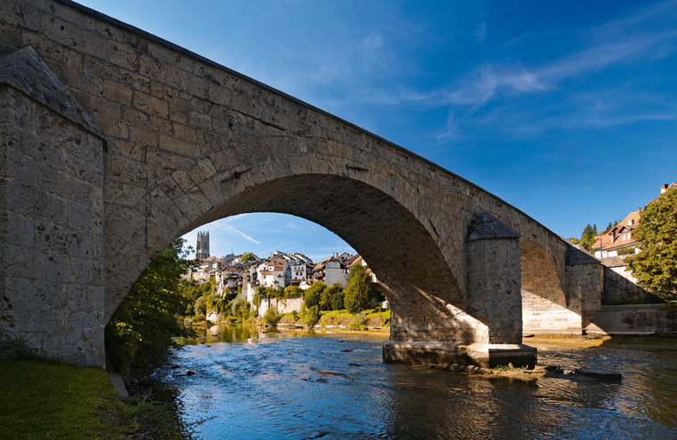Tourism, travel, holiday - Fribourg, living up the differences ...