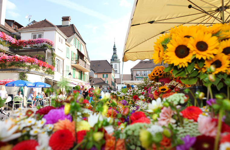 Folkloristischer Markt
