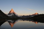 Riffelsee mit Matterhorn am Morgen Riffelsee mit Matterhorn am Morgen