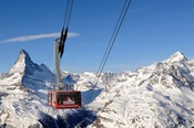 Téléphérique Rothorn paradise en hiver Téléphérique Rothorn paradise en hiver