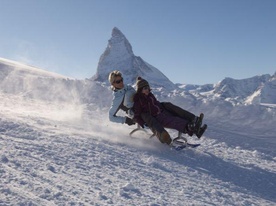 Monter avec le train du Gornergrat pour faire de la luge – Zermatt Monter avec le train du Gornergrat pour faire de la luge – Zermatt