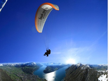 Tandemflug über Brunnen