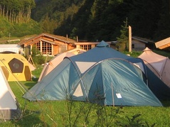 Campieren bei der Husky-Lodge