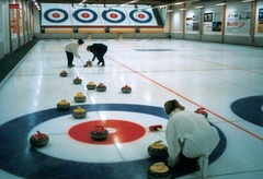 Curling - Eisportzentrum Matten Curling - Eisportzentrum Matten