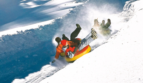 Snowtubing Snowtubing
