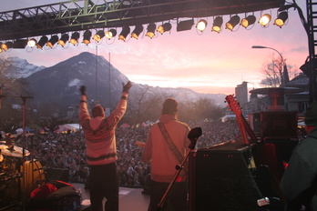 Touch the mountains - Interlaken