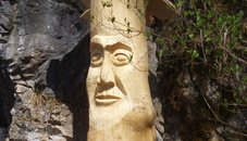 Sagenfigur auf dem WalserSagenWeg