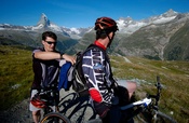 Mountainbiker oberhalb von Zermatt