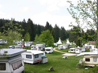 Camping, Les Cluds