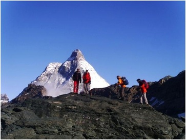 View the Matterhorn from an unknown side: “Tour Monte Rosa – Matterhorn”. One of the most beautiful trekking tours through the Alps!