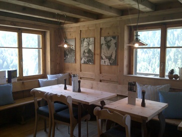 A Findeln, une salle est venue agrandir le restaurant Chez Vrony.
