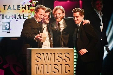 Hecht has been awarded the Swiss Music Award on March 1st in the category “Best Talent”. The group will be performing at the Zermatt Unplugged 2013 and has been part of the festival already in 2012.
