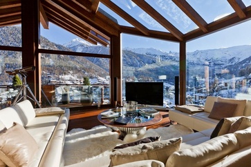 Le premier prix de la catégorie « Appartements de vacances de très grand luxe » a été décerné au Chalet Zermatt Peak.