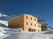 The Dom Hut
