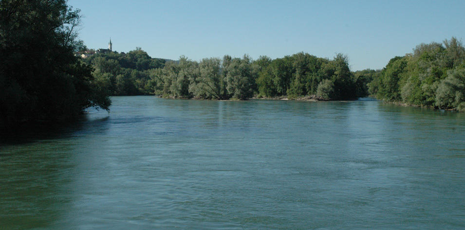 Einmalig: <br /> Wasserschloss