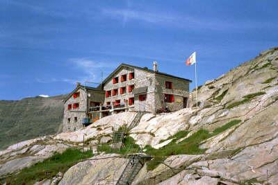 Monte Rosa Hütte